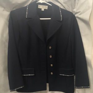 St Johns suit . Navy Blazer 10 . Skirt 8